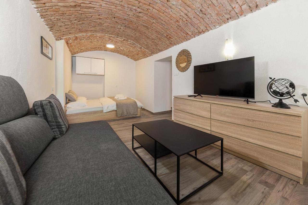 Apartment Gong Ljubljana Bagian luar foto